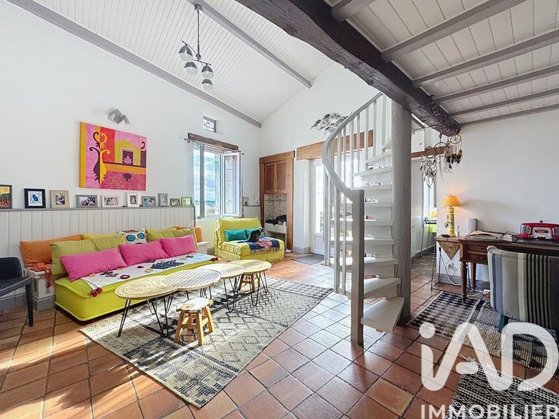 Maison - 97 m² - 4 pièces