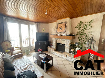 Maison traditionnelle - 98 m² - 6 pièces