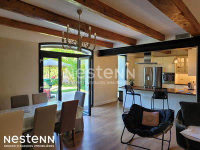 Maison - 227 m² - 6 pièces