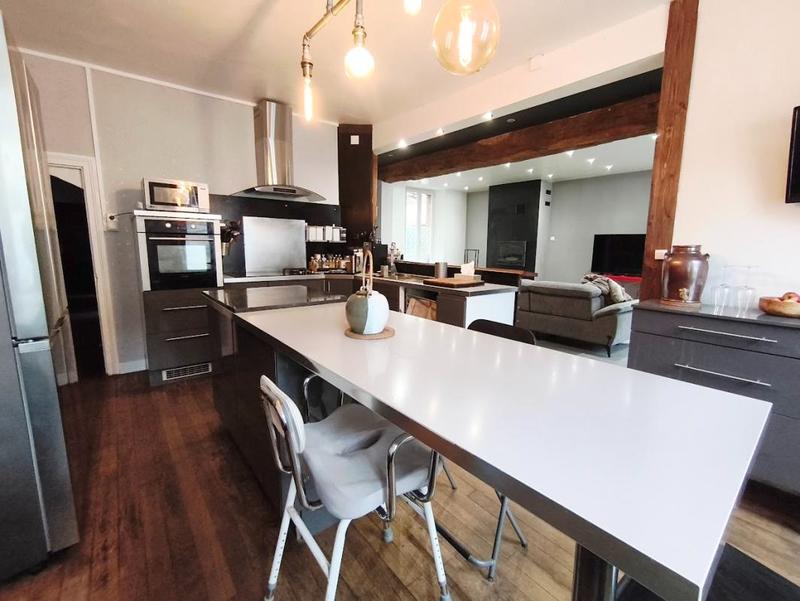 Maison - 165 m² - 7 pièces