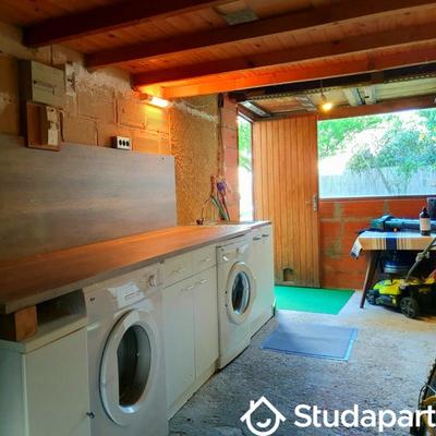 Chambre - 11 m² - 1 pièce