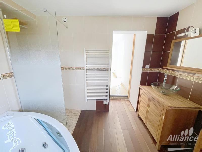 Maison - 101 m² - 5 pièces