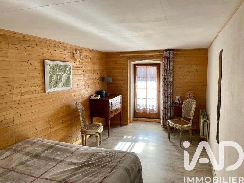 Maison de village - 123 m² - 6 pièces