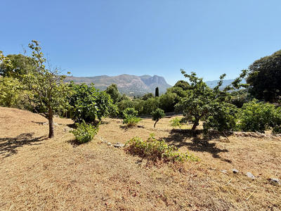 Terrain constructible - 1 110 m²