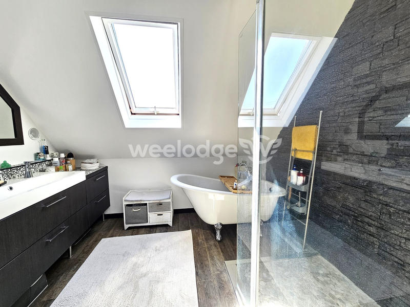 Maison - 150 m² - 7 pièces