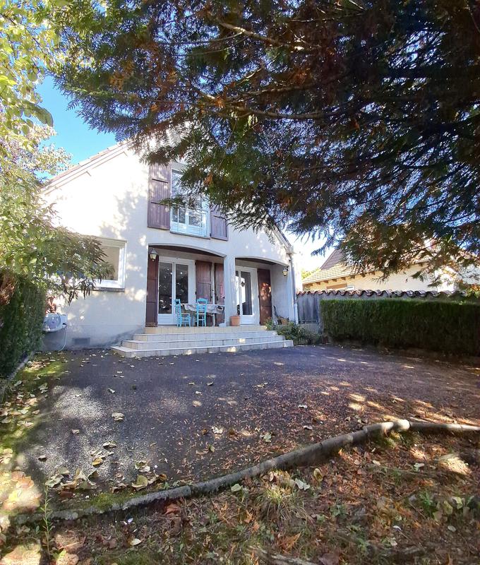 Maison - 135 m² - 5 pièces