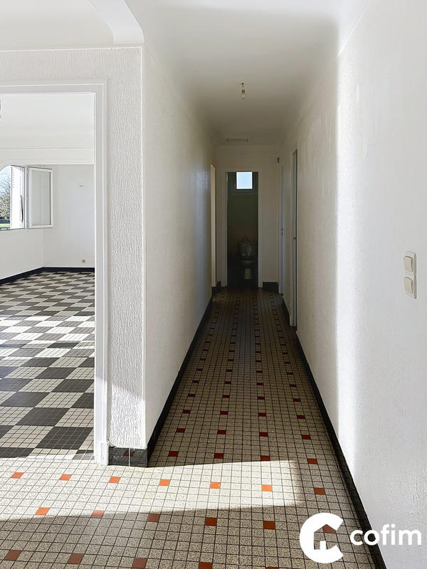 Maison traditionnelle - 150 m² - 6 pièces