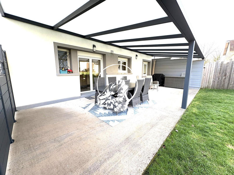 Maison - 137 m² - 6 pièces