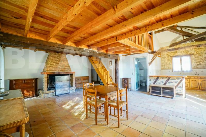 Propriété - 400 m² - 15 pièces