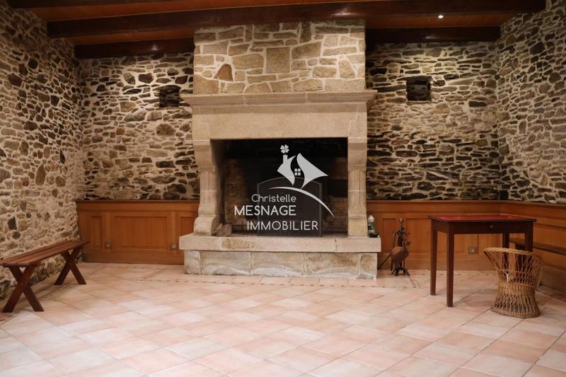 Maison en pierre - 178 m² - 6 pièces