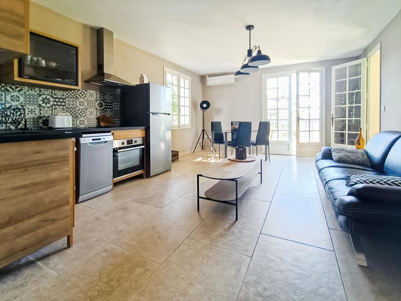 Maison - 262 m² - 8 pièces