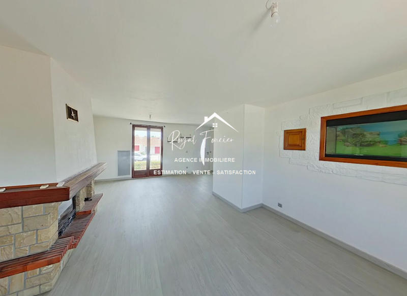 Maison - 93 m² - 4 pièces