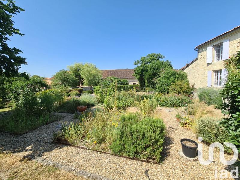 Maison - 207 m² - 6 pièces