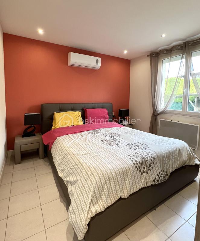 Maison - 92 m² - 5 pièces