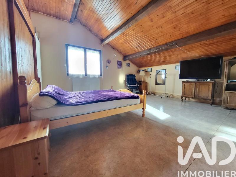 Maison - 180 m² - 5 pièces