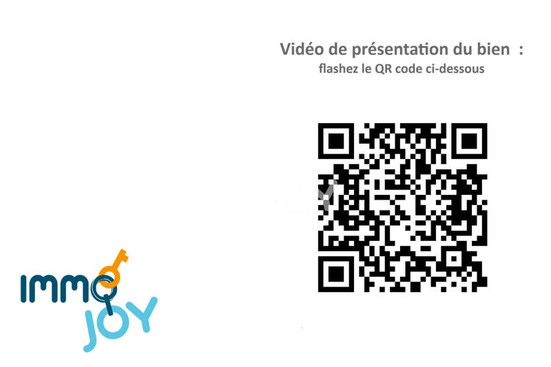 Maison - 216 m² - 8 pièces