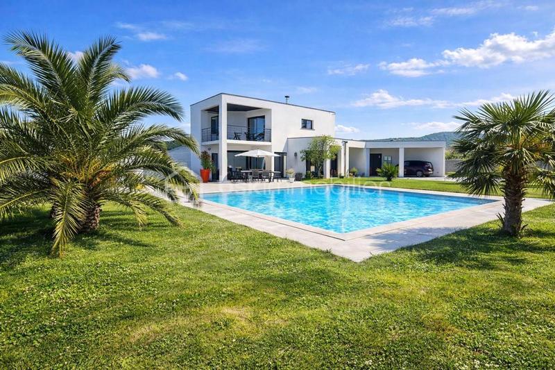 Villa - 165 m² - 7 pièces