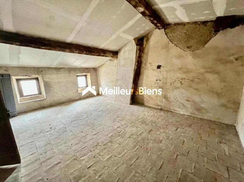 Maison - 214 m² - 8 pièces