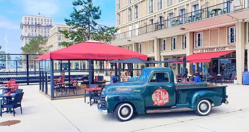 Le Ferry Boat : Bar-Café-Concert et Brasserie du midi.