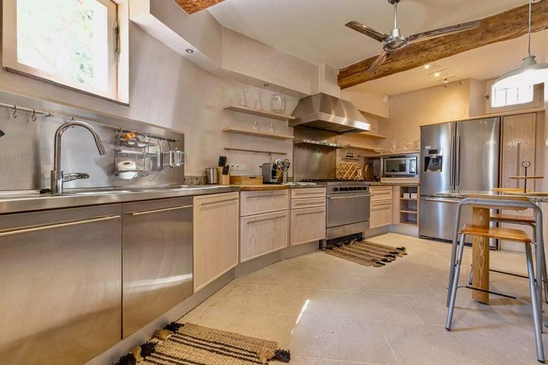 Maison de village - 598 m² - 9 pièces