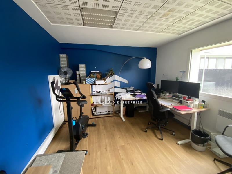 Local d'activités - 820 m²