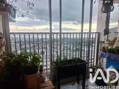 Appartement - 80 m² - 5 pièces