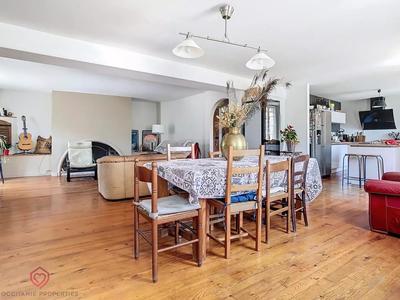 Maison de village - 179 m² - 6 pièces