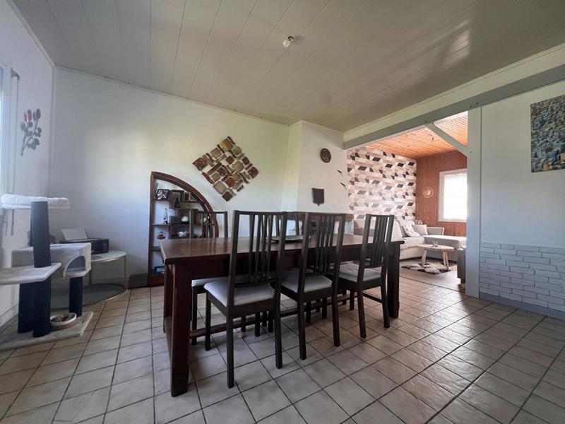 Maison - 93 m² - 5 pièces