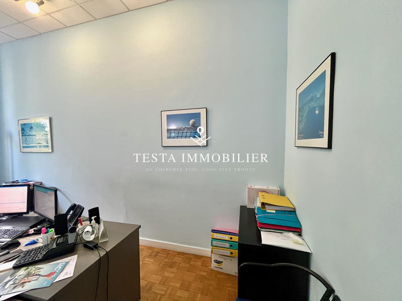 Appartement - 201 m² - 8 pièces