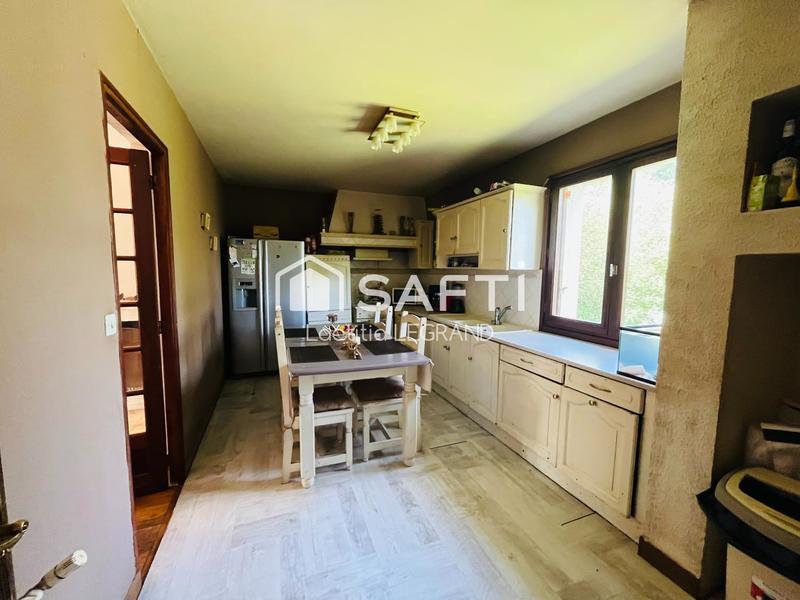 Maison - 150 m² - 7 pièces