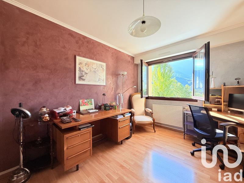 Appartement - 109 m² - 5 pièces