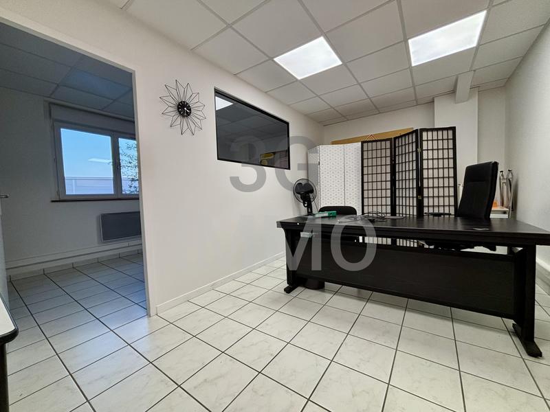 Bureau - 162 m² - 9 pièces