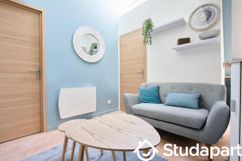 Chambre - 11 m² - 1 pièce