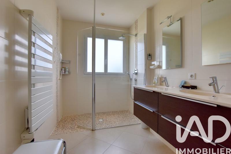 Maison - 122 m² - 4 pièces