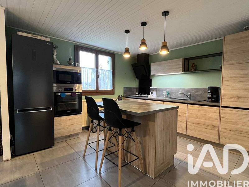 Maison - 99 m² - 4 pièces