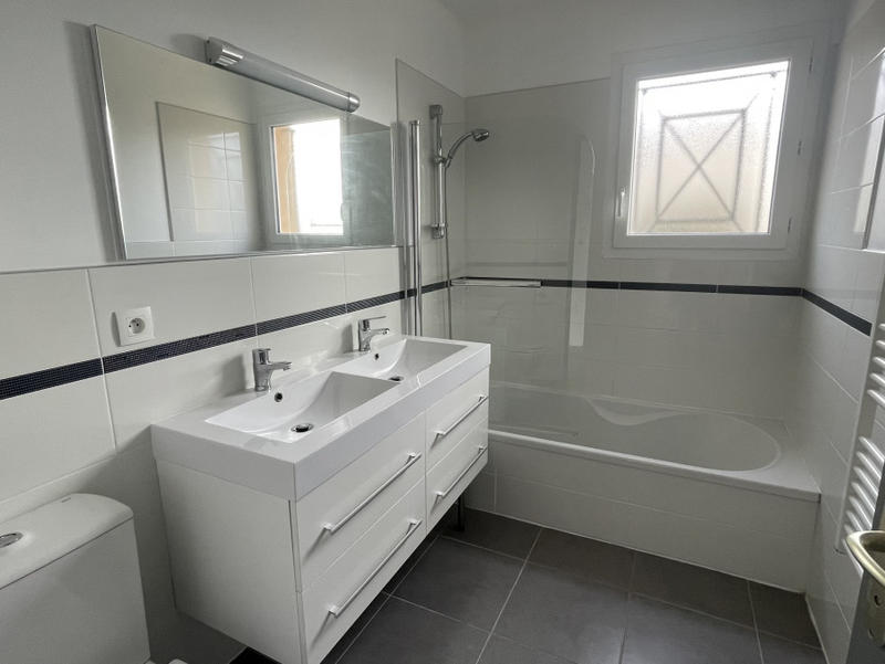 Maison - 163 m² - 6 pièces