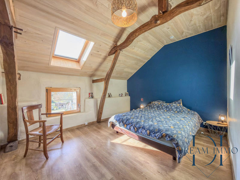 Maison - 217 m² - 6 pièces