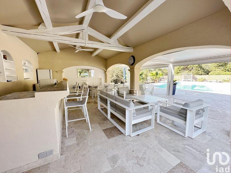 Maison - 187 m² - 8 pièces