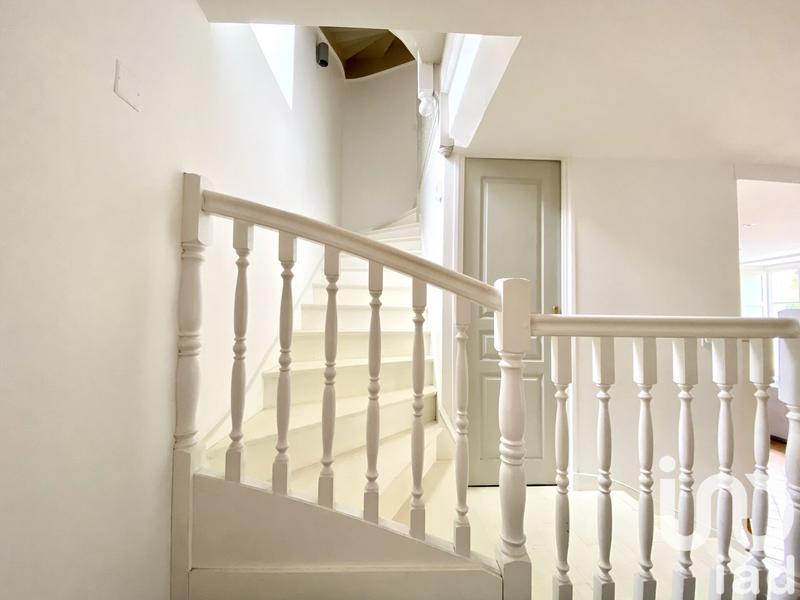 Maison - 179 m² - 8 pièces