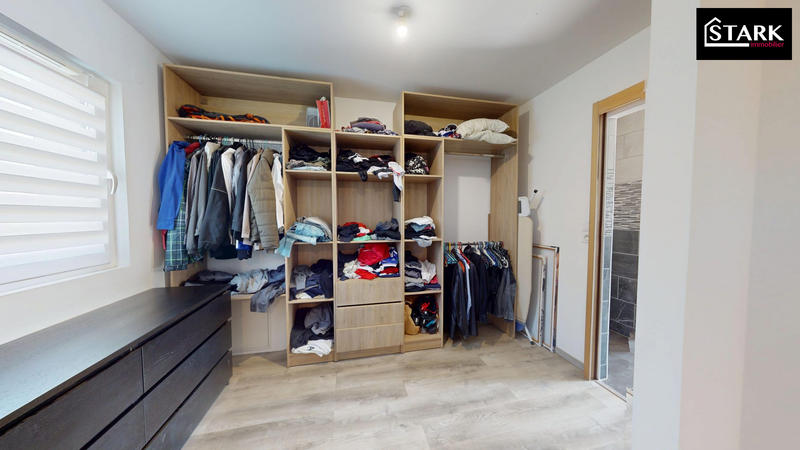 Maison - 138 m² - 5 pièces