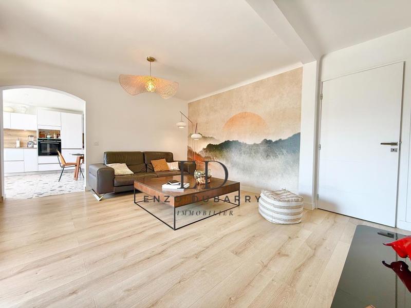 Appartement - 122 m² - 4 pièces