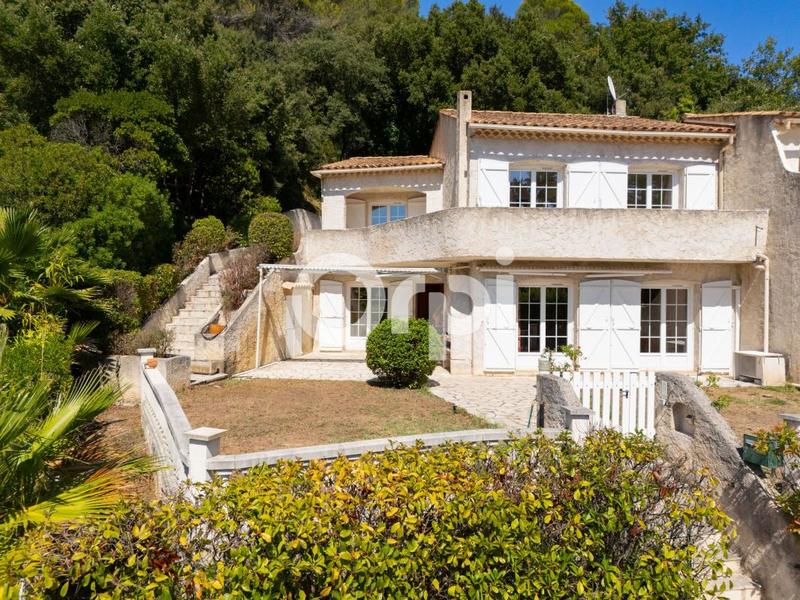 Maison - 153 m² - 4 pièces