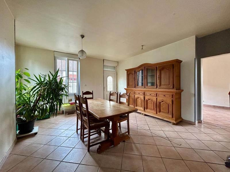 Maison - 121 m² - 5 pièces