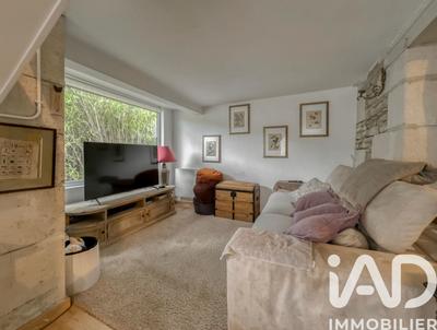 Maison - 225 m² - 8 pièces