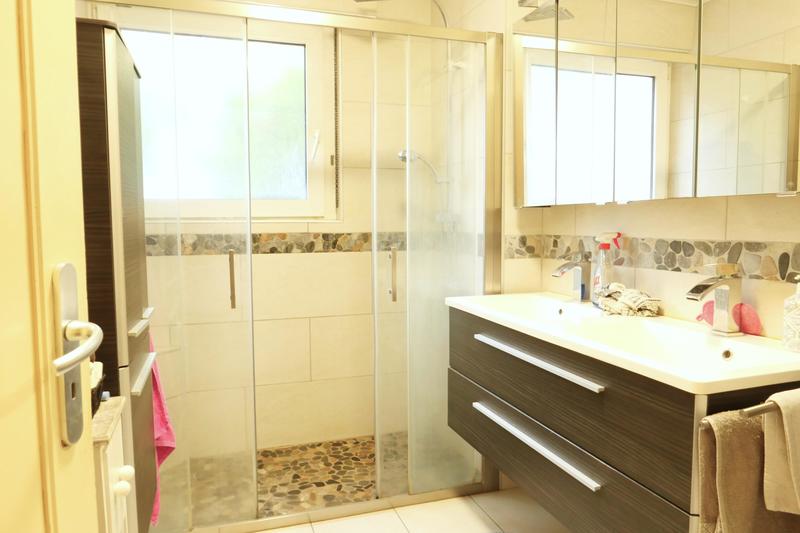 Maison - 303 m² - 10 pièces