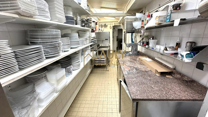 Local commercial - 310 m² - 12 pièces