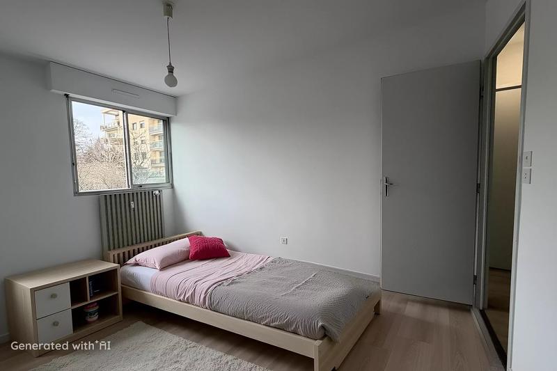 Appartement - 102 m² - 5 pièces