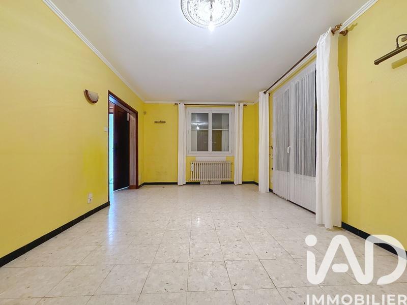 Maison - 93 m² - 5 pièces