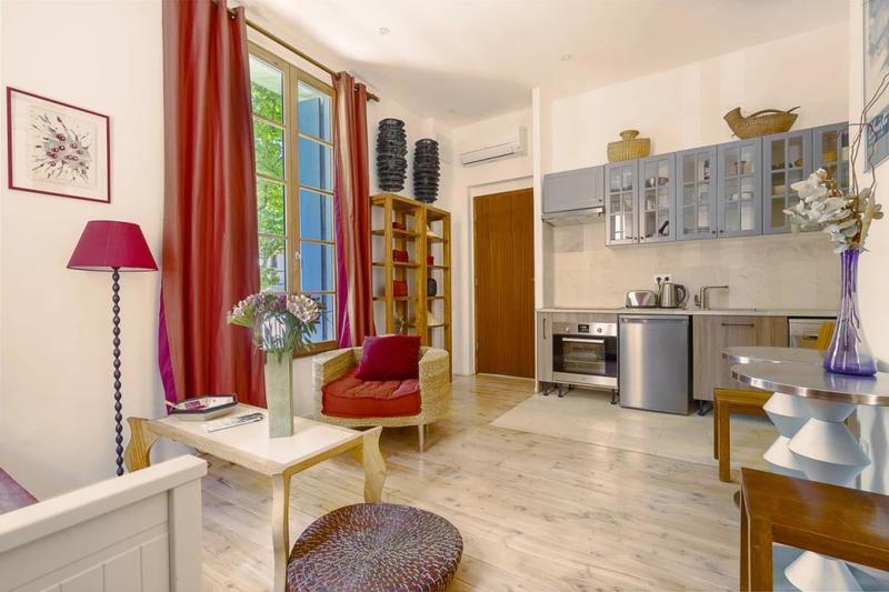 Immeuble - 350 m² - 10 pièces