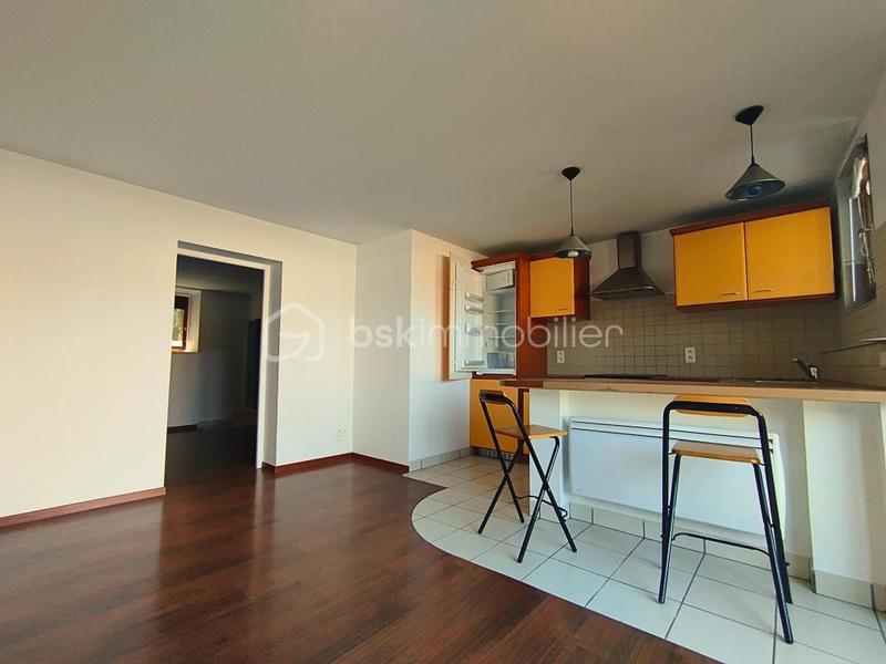 Maison - 232 m² - 7 pièces